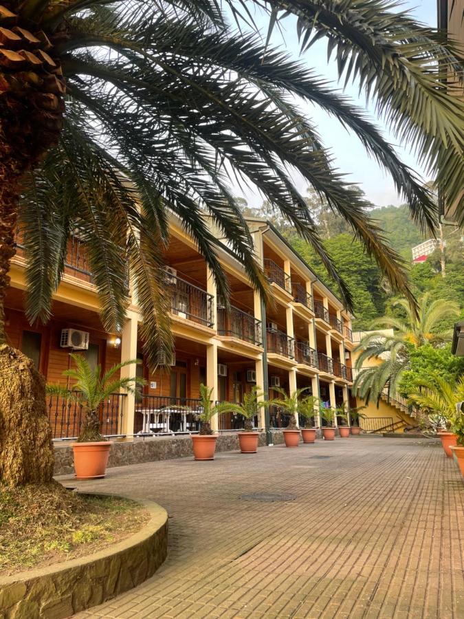 Kvariati Palma Hotel Buitenkant foto